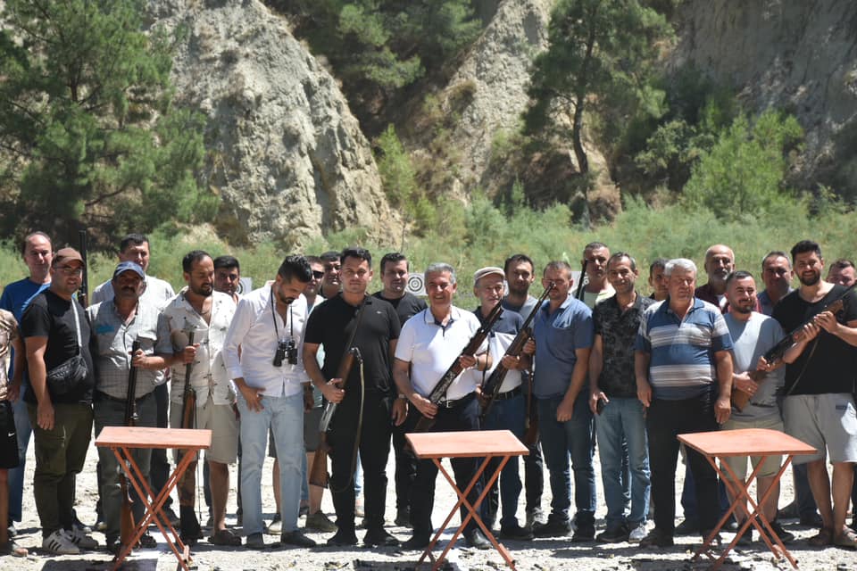 Belediye Başkanımız Mehmet Erol, Taze İncir Festivali Atıcılık yarışmasına katıldı.